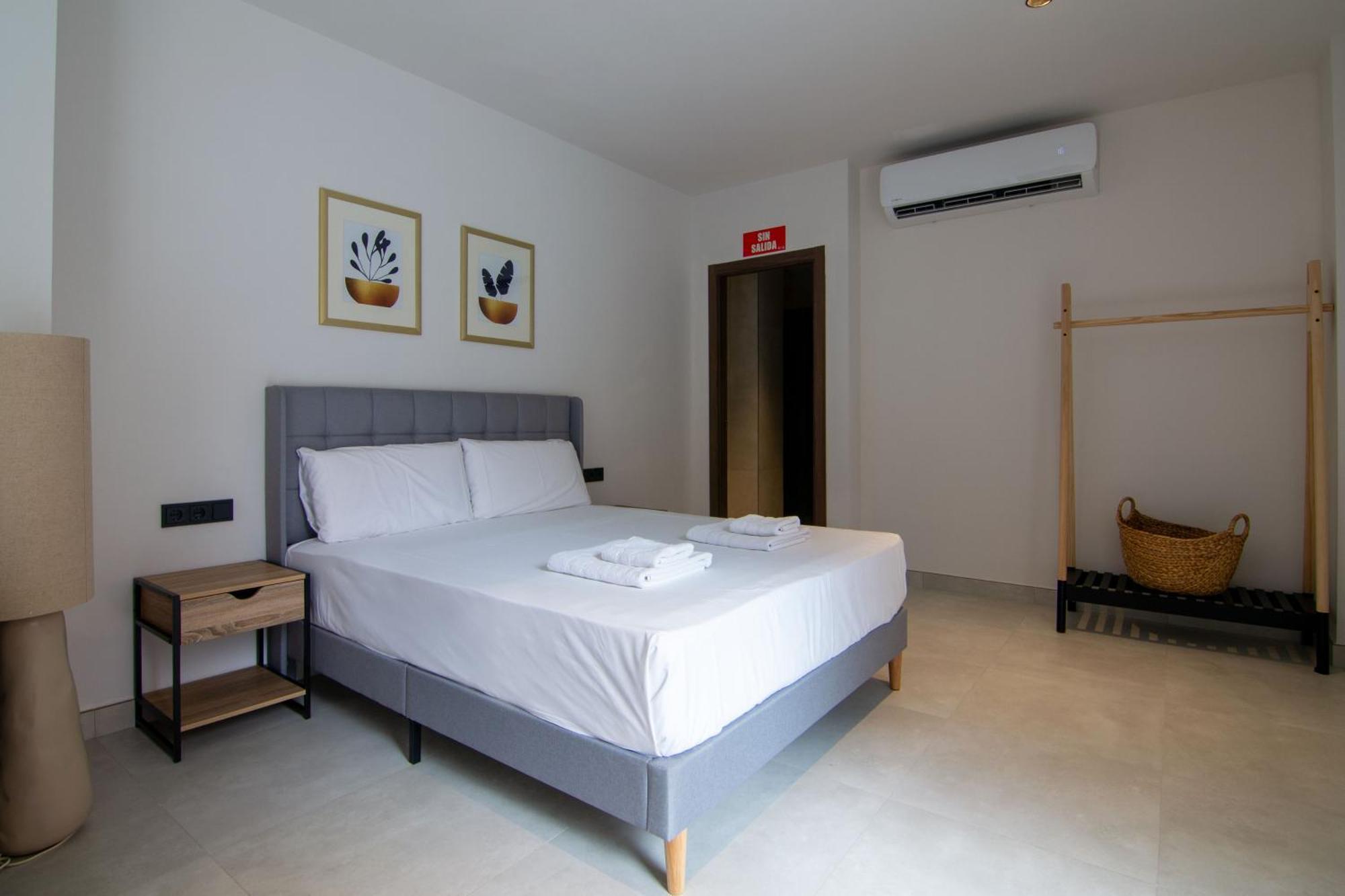 Ferienwohnung Vlc Host - Luz Casanova Valencia Exterior foto